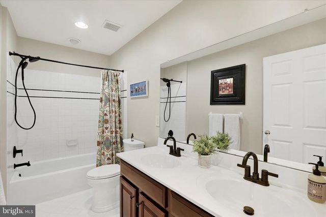 1283 CLEARVIEW DR, Yardley, PA 19067