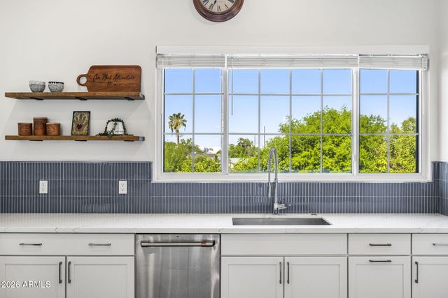 4438 N 27TH Street 18, Phoenix, AZ 85016