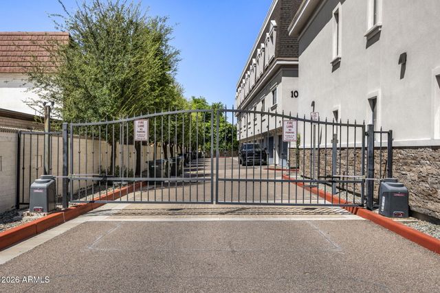 4438 N 27TH Street 18, Phoenix, AZ 85016