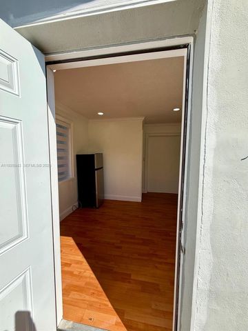 5001 SW 113th Ct A, Miami, FL 33165