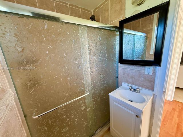 5001 SW 113th Ct A, Miami, FL 33165