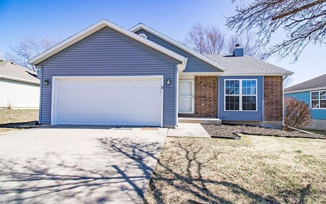 1206 Foxridge Drive, Warrensburg, MO 64093