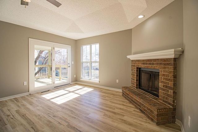 1206 Foxridge Drive, Warrensburg, MO 64093