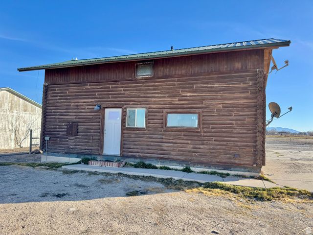 30 S 800 W, Hinckley, UT 84635