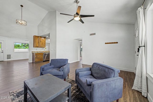 19420 N 8TH Street, Phoenix, AZ 85024