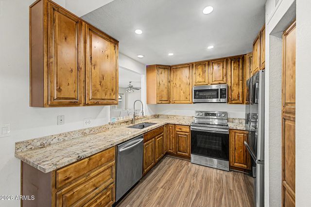 19420 N 8TH Street, Phoenix, AZ 85024