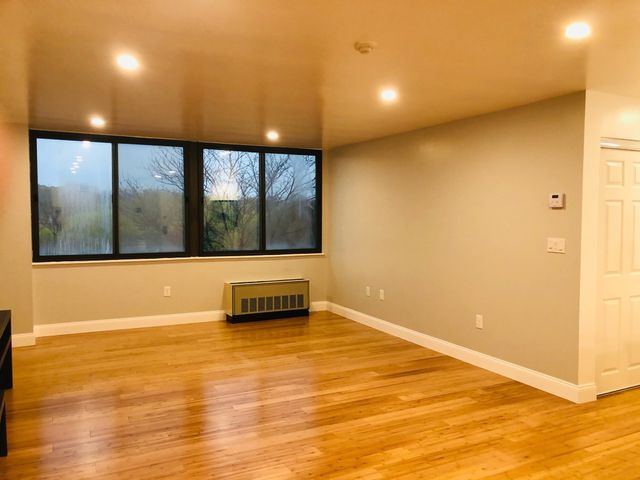 77 Adams St 605, Quincy, MA 02169