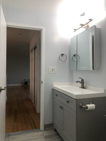 77 Adams St 605, Quincy, MA 02169