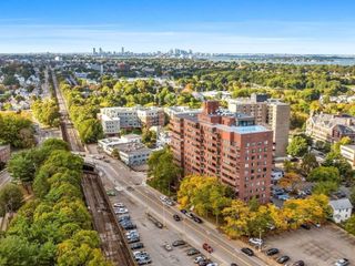 77 Adams St 605, Quincy, MA 02169