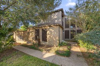 18118 Lakeside Lane, Houston, TX 77058