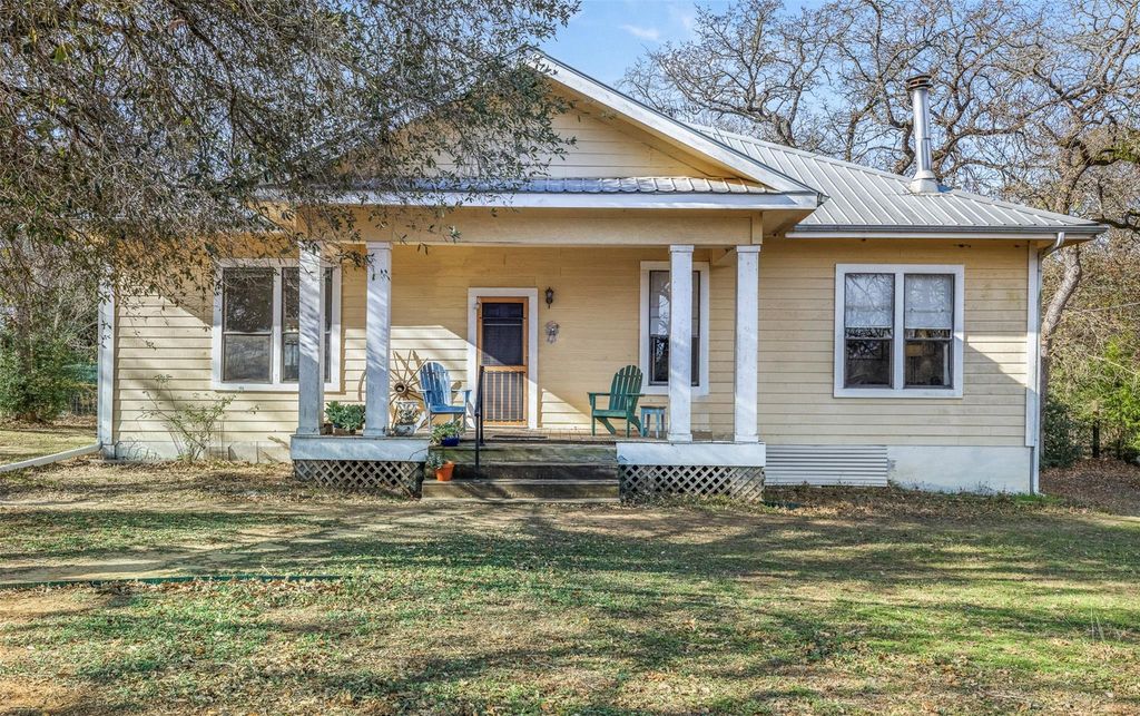 1139 Private Road 7009 RD, Lexington, TX 78947