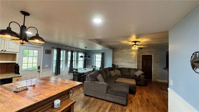 12971 NW County Road 14781 Road, Drexel, MO 64742