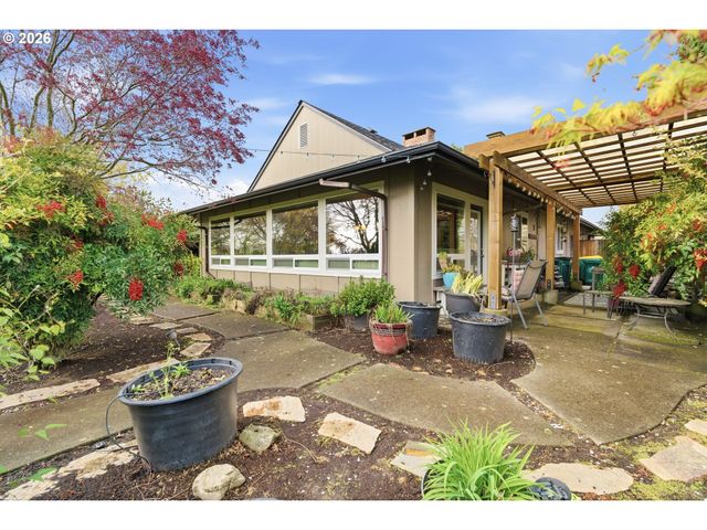 14920 Nw NORTHUMBRIA Ln, Beaverton, OR 97006