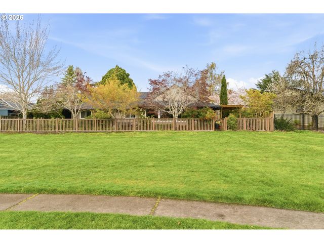 14920 Nw NORTHUMBRIA Ln, Beaverton, OR 97006