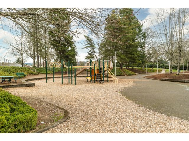 14920 Nw NORTHUMBRIA Ln, Beaverton, OR 97006