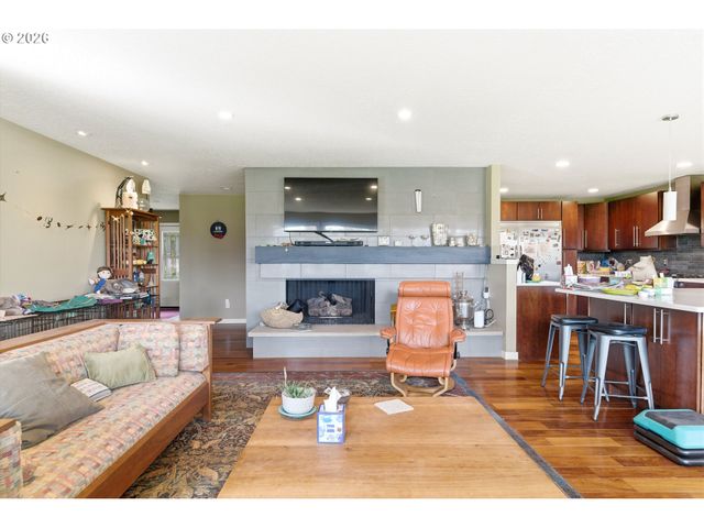 14920 Nw NORTHUMBRIA Ln, Beaverton, OR 97006