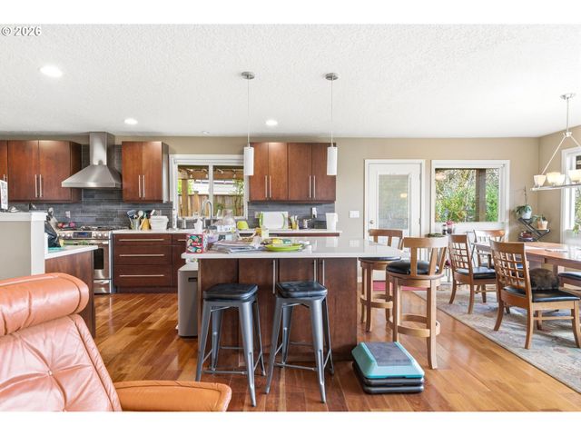 14920 Nw NORTHUMBRIA Ln, Beaverton, OR 97006