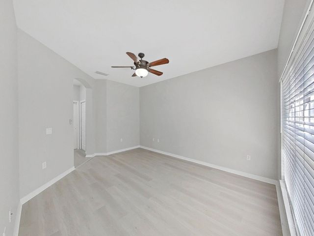 20119 WEEPING LAUREL PLACE, Tampa, FL 33647