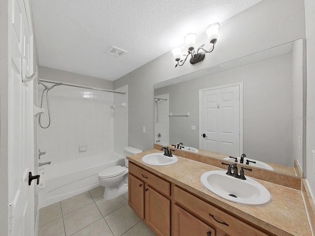 20119 WEEPING LAUREL PLACE, Tampa, FL 33647