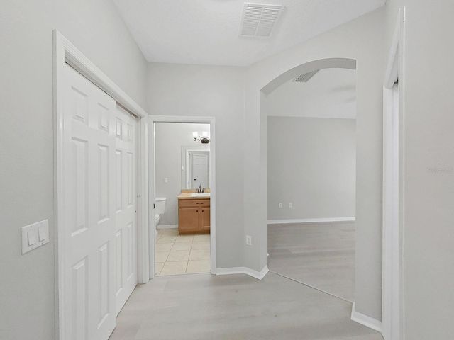 20119 WEEPING LAUREL PLACE, Tampa, FL 33647