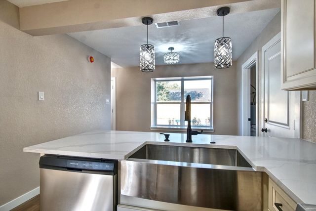 7511 Weatherhill Lane, Houston, TX 77041