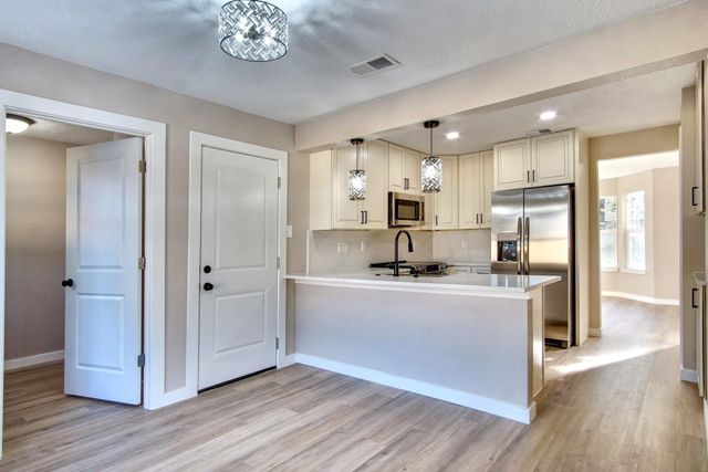 7511 Weatherhill Lane, Houston, TX 77041