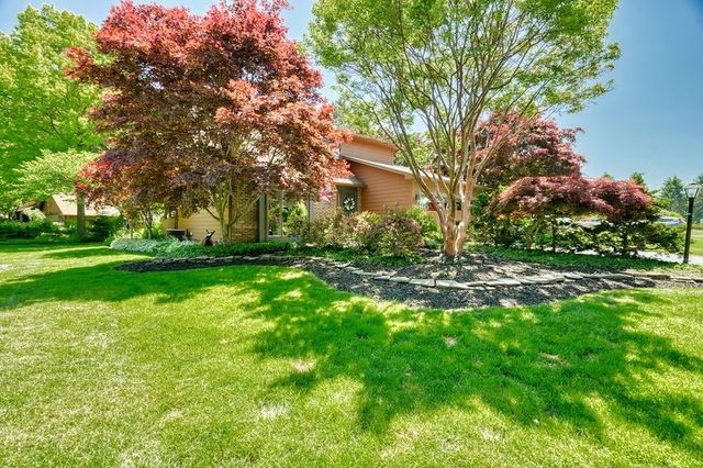 399 Thrushwood Lane, Webster, NY 14580