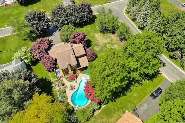 399 Thrushwood Lane, Webster, NY 14580