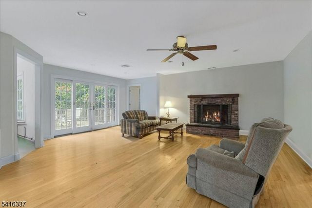 240 Ottowa Ln, Franklin Lakes Boro, NJ 07417