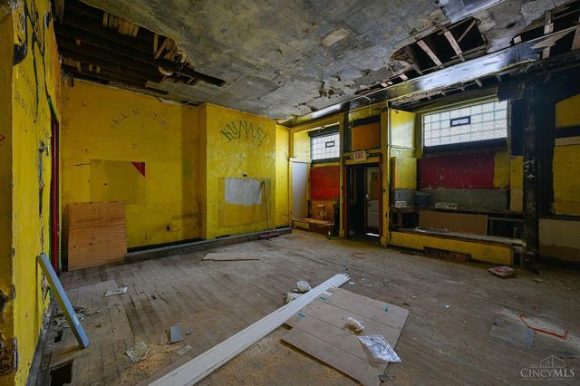 1913 Central Avenue, Cincinnati, OH 45214