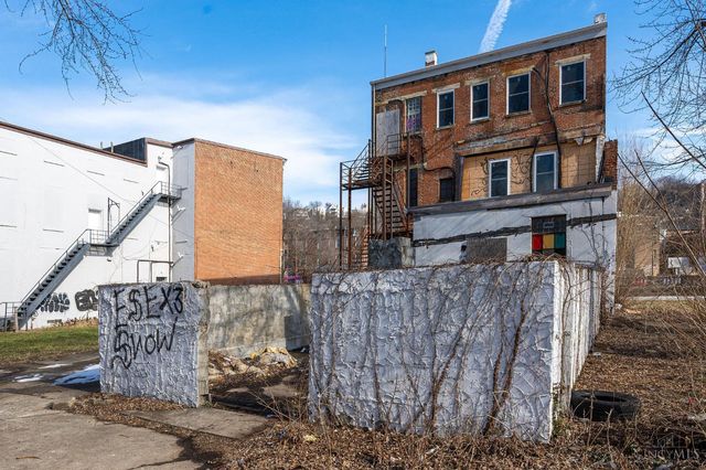 1913 Central Avenue, Cincinnati, OH 45214