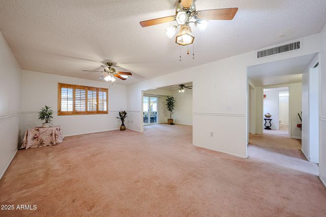 11040 W SALEM Drive, Sun City, AZ 85351