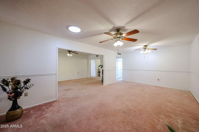 11040 W SALEM Drive, Sun City, AZ 85351