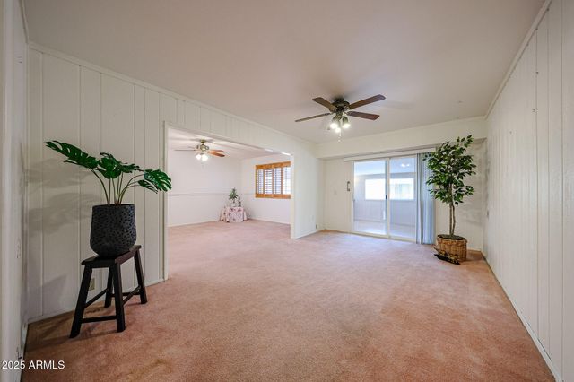 11040 W SALEM Drive, Sun City, AZ 85351