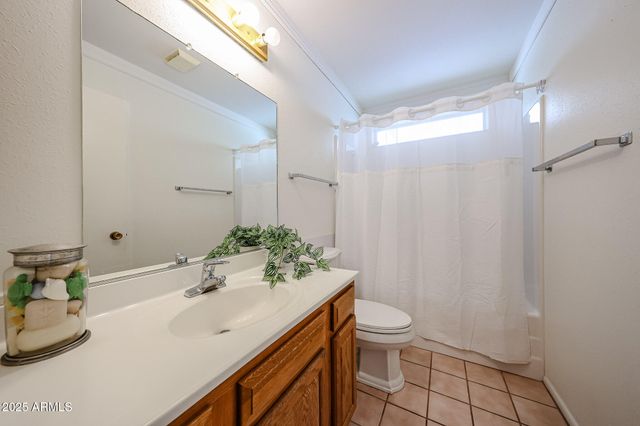 11040 W SALEM Drive, Sun City, AZ 85351