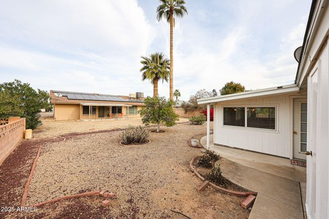 11040 W SALEM Drive, Sun City, AZ 85351