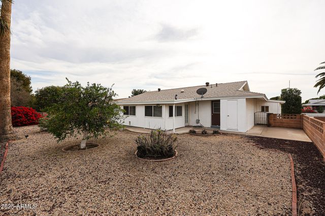 11040 W SALEM Drive, Sun City, AZ 85351