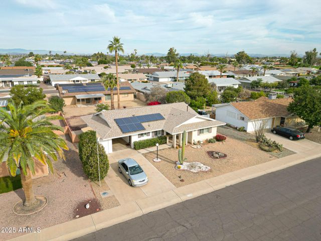 11040 W SALEM Drive, Sun City, AZ 85351