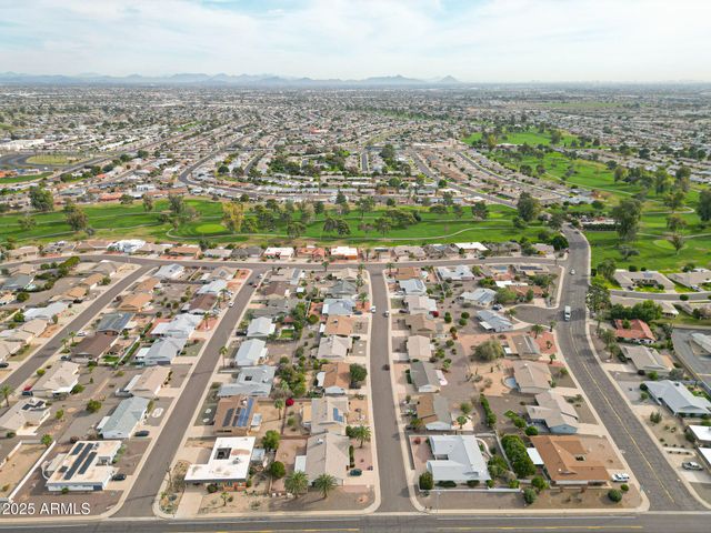 11040 W SALEM Drive, Sun City, AZ 85351