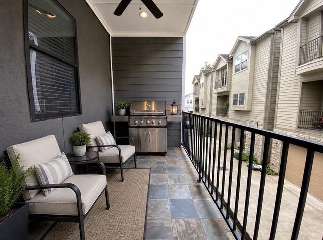 608 W 28th Street B, Houston, TX 77008