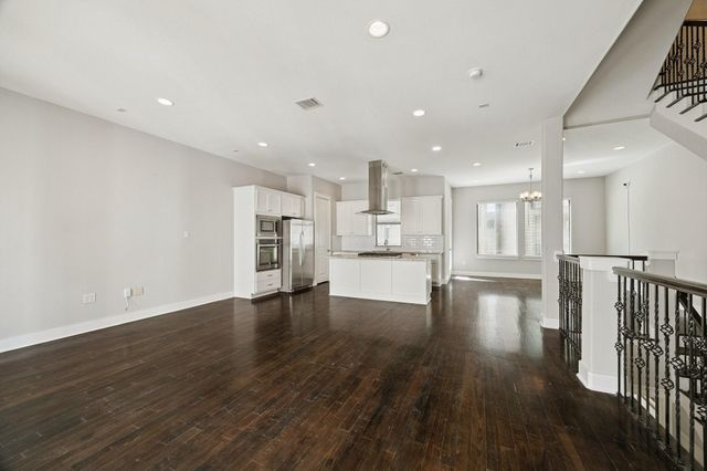 608 W 28th Street B, Houston, TX 77008