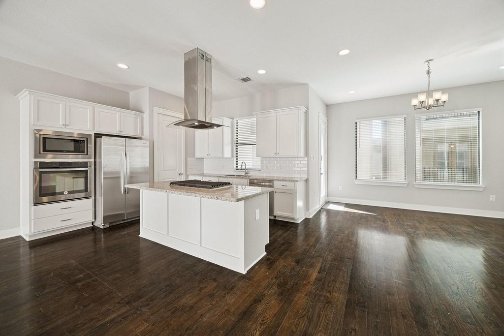 608 W 28th Street B, Houston, TX 77008