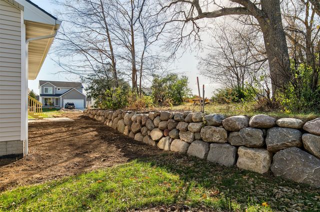 1000 Commons Court, Carlisle, IA 50047