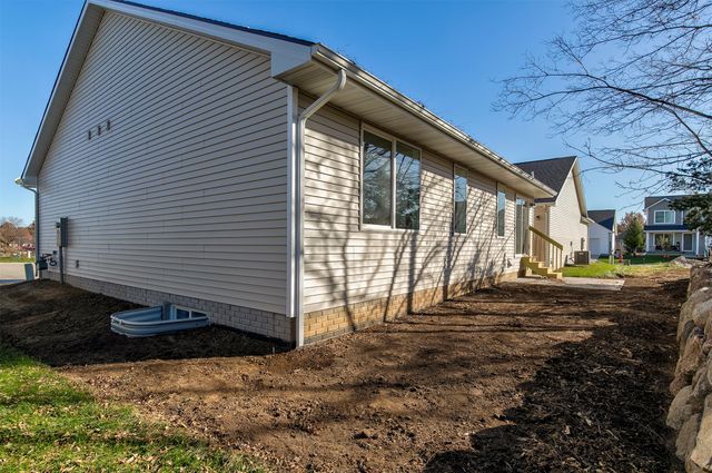 1000 Commons Court, Carlisle, IA 50047