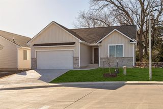 1000 Commons Court, Carlisle, IA 50047
