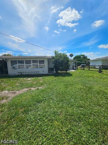 1521 Huntdale ST E, Lehigh Acres, FL 33936