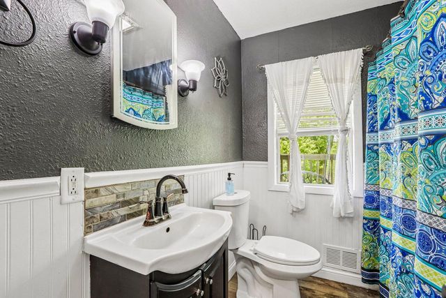 5530 Beaver Dam ROAD, West Bend, WI 53090