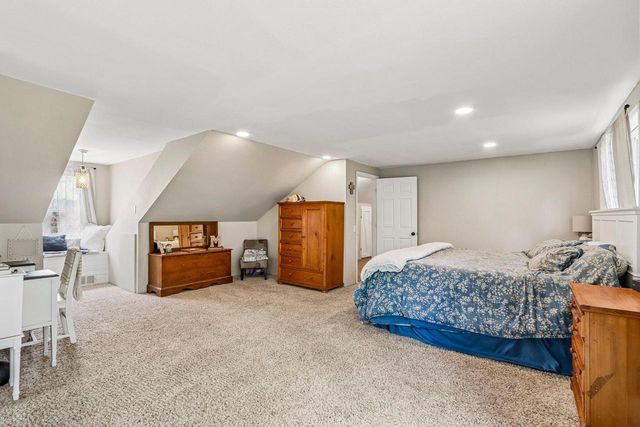 5530 Beaver Dam ROAD, West Bend, WI 53090