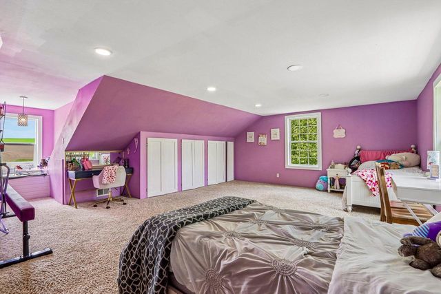 5530 Beaver Dam ROAD, West Bend, WI 53090