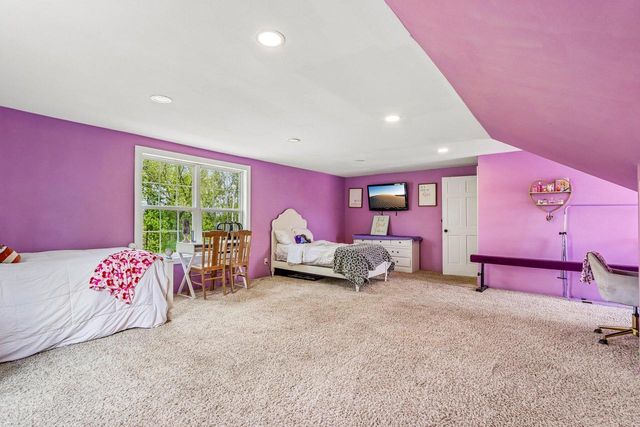 5530 Beaver Dam ROAD, West Bend, WI 53090